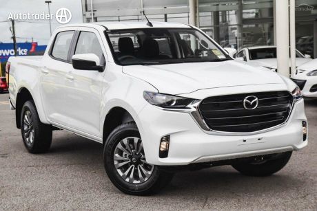 White 2024 Mazda BT-50 Dual Cab Pick-up XT (4X4)