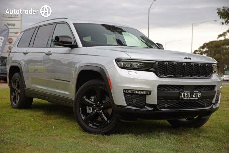 Silver 2022 Jeep Grand Cherokee Wagon Night Eagle (4X4)