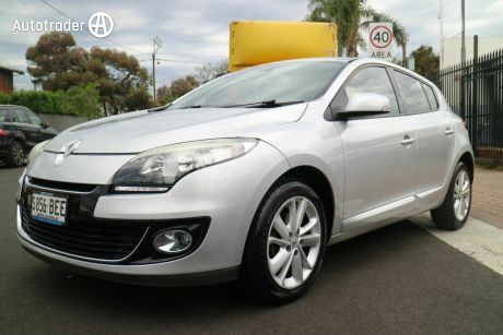 Silver 2012 Renault Megane Hatchback Privilege 1.5DCI