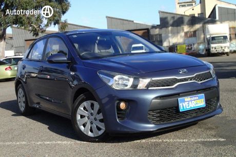 Blue 2017 Kia RIO Hatchback S