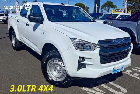 White 2023 Isuzu D-MAX Crew Cab Utility SX (4X4)