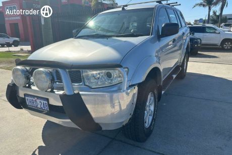 Silver 2012 Mitsubishi Challenger Wagon 30TH Anniversary (4X4)