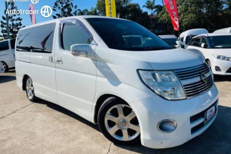 White 2009 Nissan Elgrand Wagon