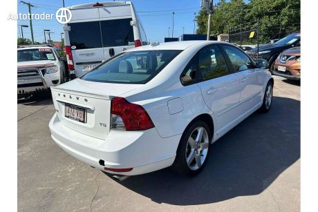 White 2011 Volvo S40 Sedan T5 S