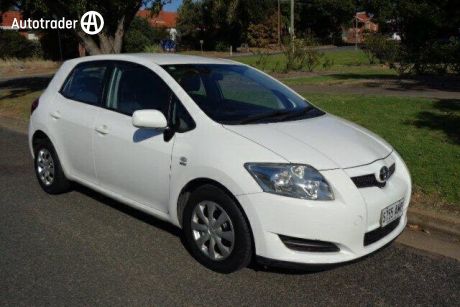 White 2008 Toyota Corolla Hatchback Ascent