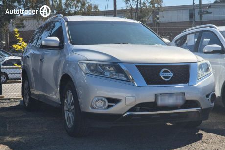 Silver 2016 Nissan Pathfinder Wagon ST (4X2)