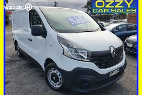 White 2017 Renault Trafic Van SWB (85KW)