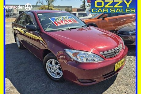 Red 2003 Toyota Camry Sedan Altise