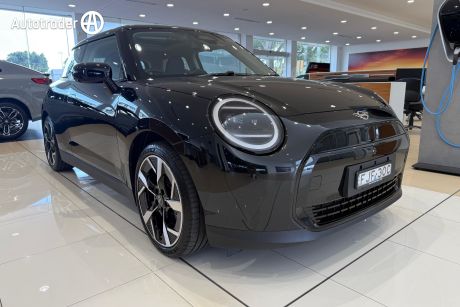 Black 2024 Mini 3D Hatch Hatchback Cooper E