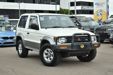 White 1994 Mitsubishi Pajero Hardtop GLS SWB (4X4)
