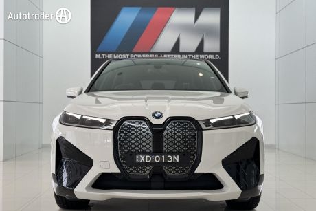 White 2022 BMW IX Wagon M60