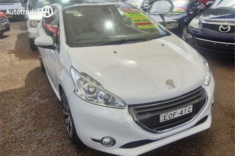 White 2012 Peugeot 208 Hatchback Allure Sport