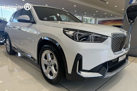 White 2023 BMW IX1 Wagon Edrive20 Xline