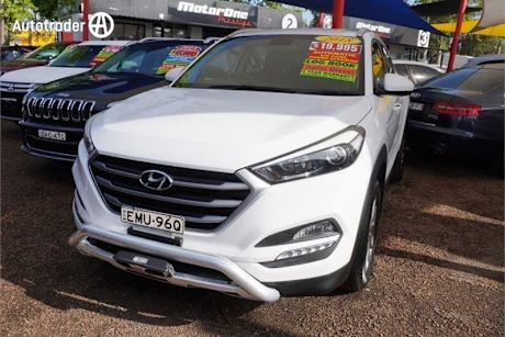 White 2018 Hyundai Tucson Wagon Active R-Series (awd)