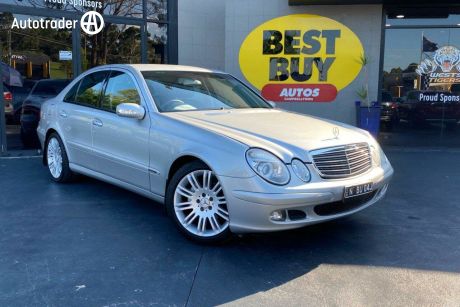 Silver 2004 Mercedes-Benz E200 Sedan Kompressor Elegance