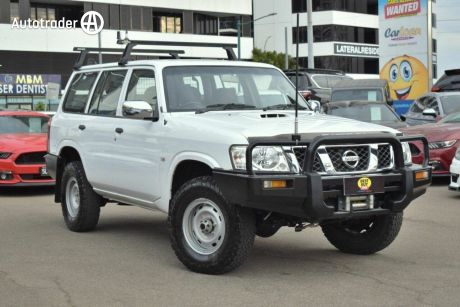 White 2011 Nissan Patrol Wagon DX (4X4)
