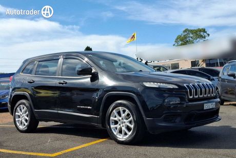 Grey 2014 Jeep Cherokee Wagon Sport (4X2)