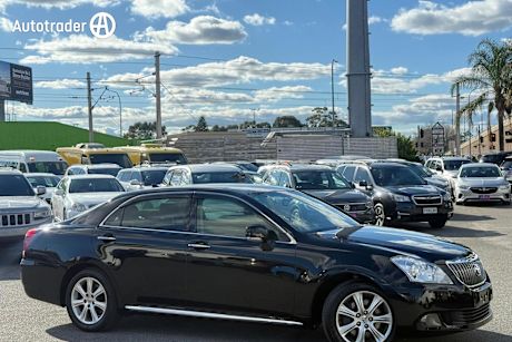 Black 2013 Toyota Crown Sedan MAJESTA