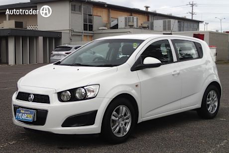 White 2016 Holden Barina Hatchback Cd