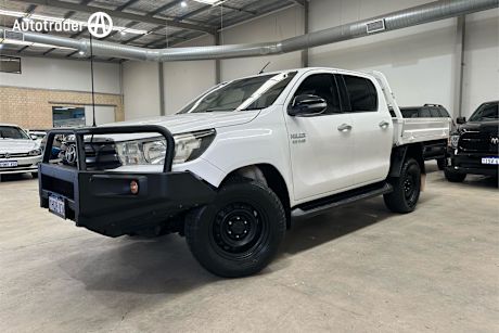 White 2017 Toyota Hilux Ute Tray SR
