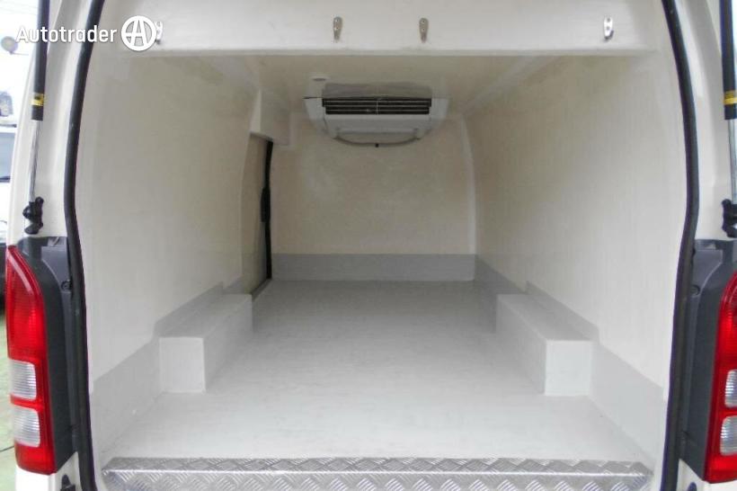 Toyota hiace fridge van deals