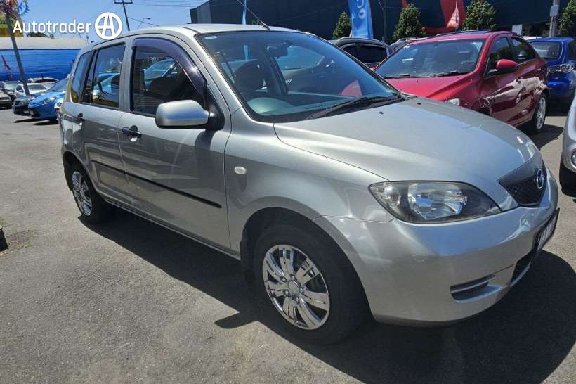 Silver 2004 Mazda 2 Hatchback NEO