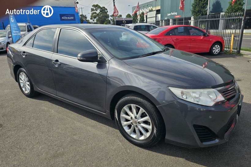 Grey 2014 Toyota Camry Sedan Altise