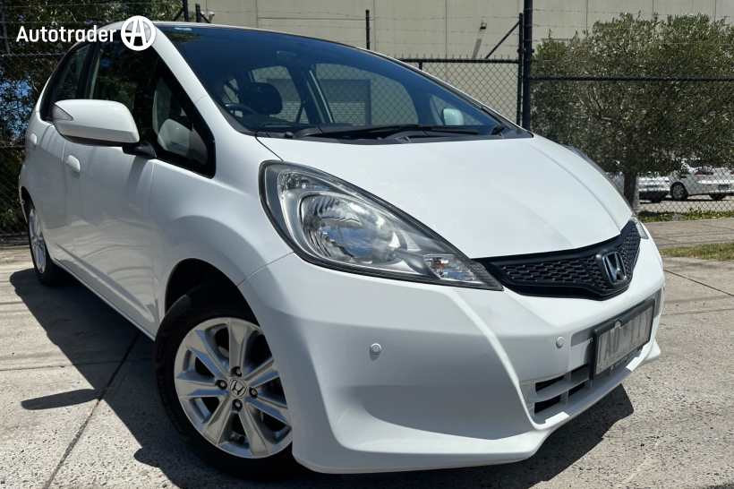 White 2013 Honda Jazz Hatchback Vibe