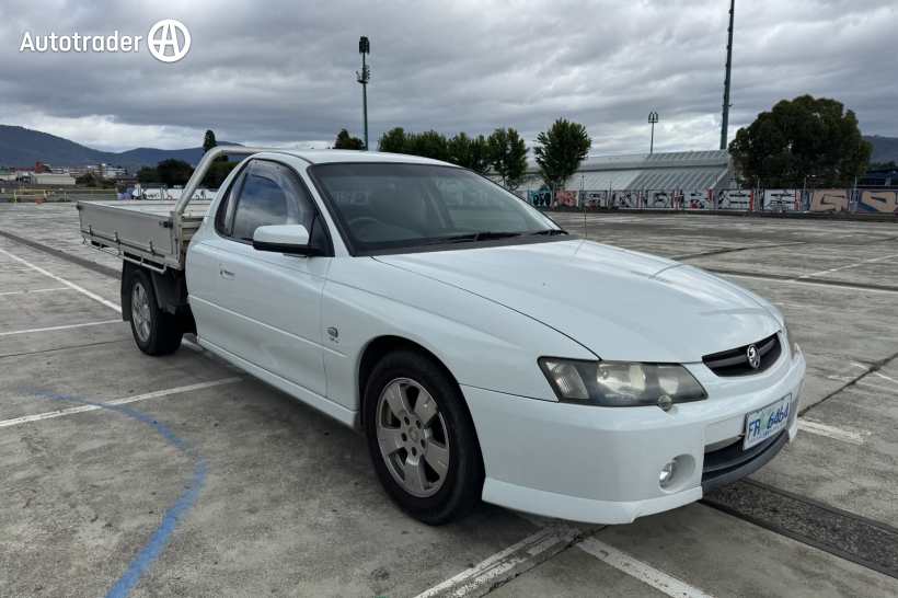 White 2004 Holden Commodore Cab Chassis ONE Tonner S