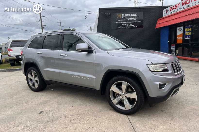 Silver 2014 Jeep Grand Cherokee Wagon Limited (4X4)