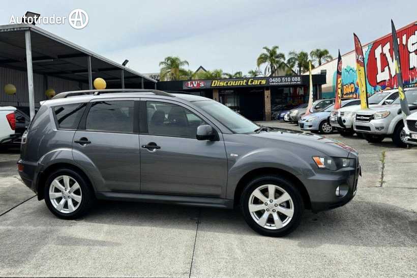 Grey 2011 Mitsubishi Outlander Wagon Activ
