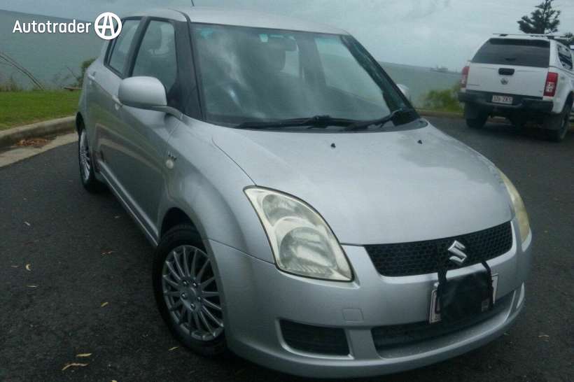 Silver 2008 Suzuki Swift Hatchback