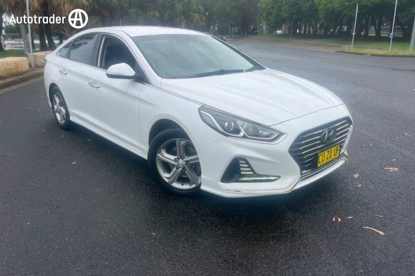 White 2019 Hyundai Sonata Sedan Active