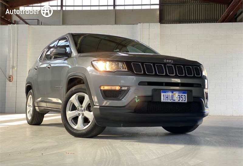 Grey 2018 Jeep Compass Wagon Sport (fwd)