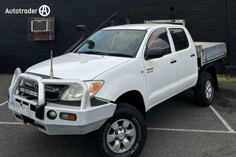 White 2006 Toyota Hilux Dual Cab Pick-up SR (4X4)