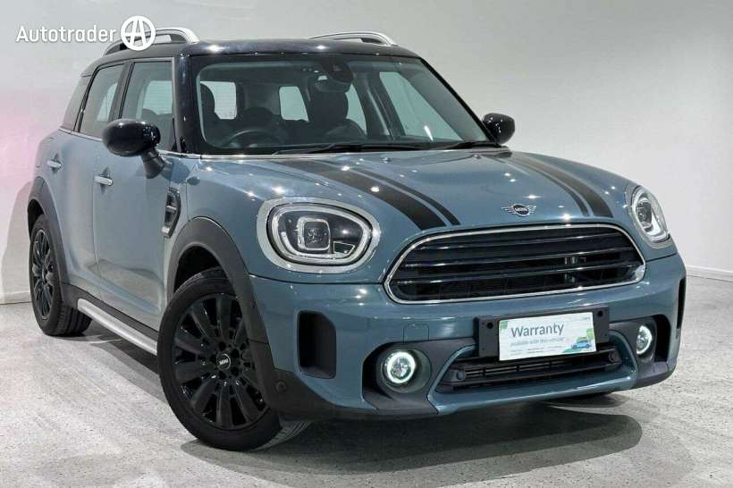 Green 2021 Mini Countryman Wagon Cooper Signature