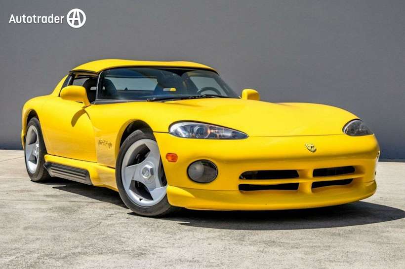 Yellow 1995 Dodge Viper Convertible RT/10