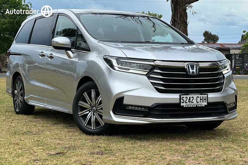 Silver 2020 Honda Odyssey Wagon Vilx7