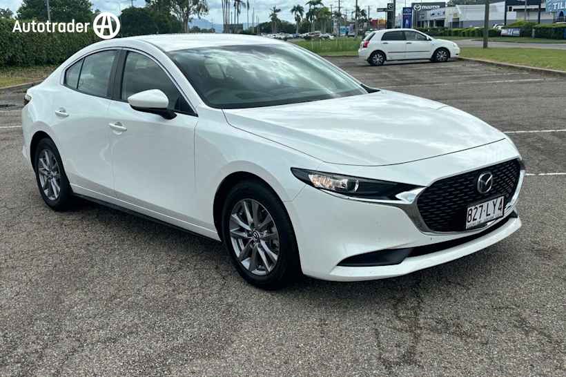 White 2021 Mazda 3 Sedan G20 Pure