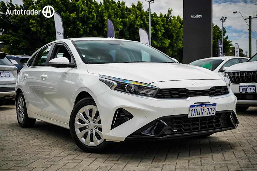 White 2023 Kia Cerato Hatchback S