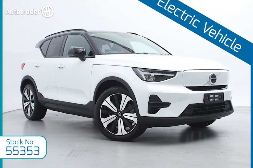 White 2023 Volvo XC40 Wagon Recharge Pure Electric