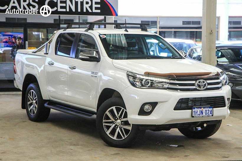 White 2017 Toyota Hilux Dual Cab Utility SR5 (4X4)