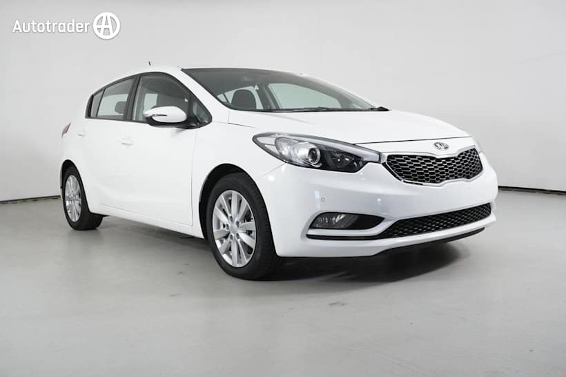 White 2016 Kia Cerato Hatchback S Premium