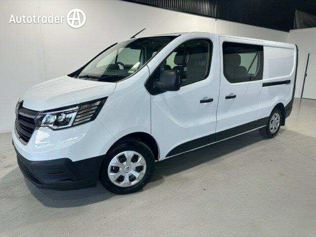 White 2023 Renault Trafic Van L2 LWB PRO
