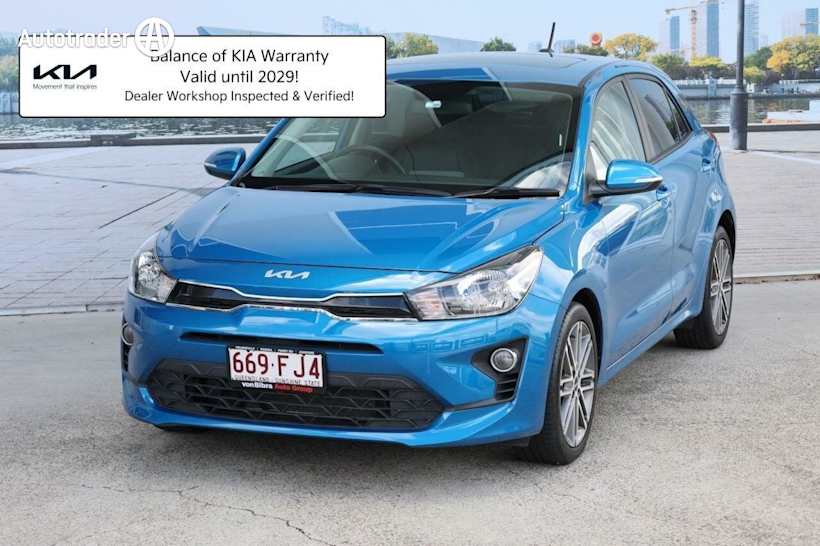 Blue 2022 Kia RIO Hatchback SX