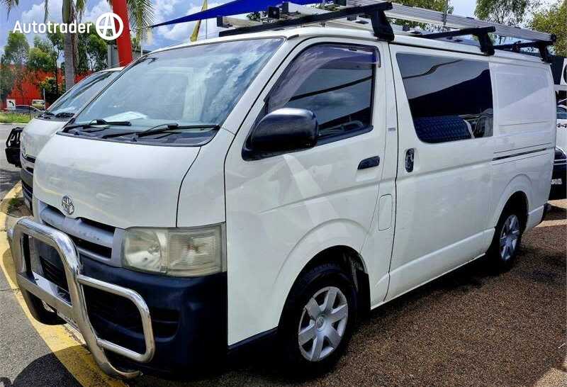White 2007 Toyota Hiace Van LWB