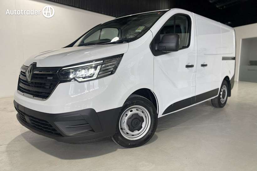 White 2023 Renault Trafic Van L2 LWB PRO