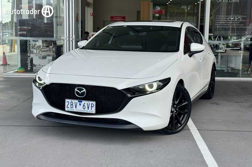 White 2023 Mazda 3 Hatchback G25 Astina