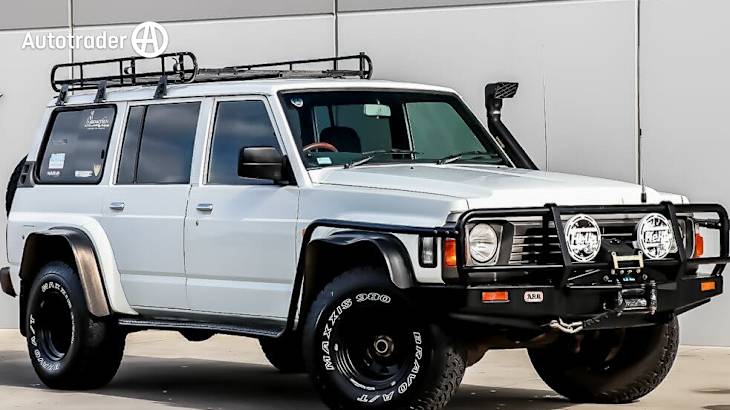 Résultat de recherche d'images pour "nissan patrol 1995"